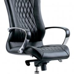 Кресло руководителя Бюрократ _AURA/BLACK черный в Сысерти - sysert.mebel24.online | фото