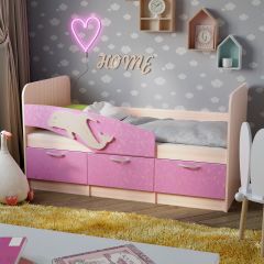 Кровать Дельфин 1,6 (Дуб молочный/фасад - Ламарти розовый) в Сысерти - sysert.mebel24.online | фото 2