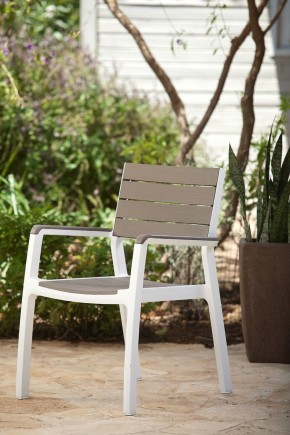 Стул c подлокотниками Гармония (Harmony armchair) белый-капучино в Сысерти - sysert.mebel24.online | фото 1